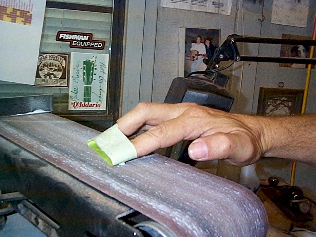 smithem0823d.jpg (100528 bytes)